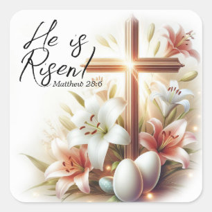 Er ist Risen Cross mit Osterlilien und Eiern Quadratischer Aufkleber