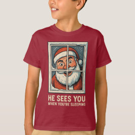 Er sieht dich, wenn du schläfst – Lustiges Gruseli T-Shirt
