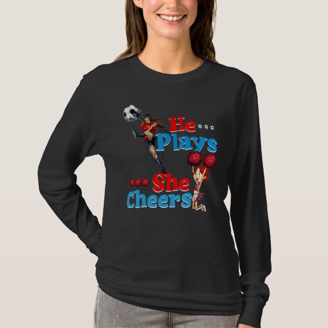 Er spielt sie Cheerleader Football Son Daugh T-Shirt (Vorderseite)
