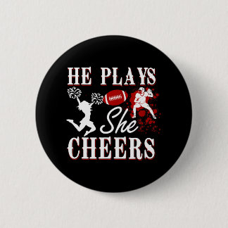 Er spielt sie Cheerleader im Fußball Button