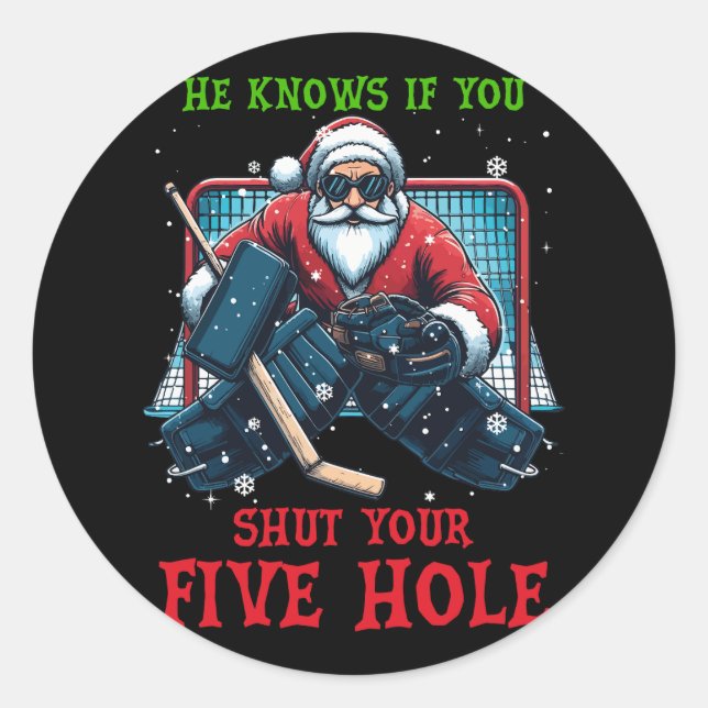 Er weiß, ob du deinen Fünf-Hole-Weihnachtsliedern  Runder Aufkleber (Vorderseite)