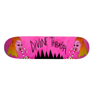 Erahnen Sie Schlag durch Demonbabies Skateboard