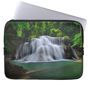 Erawan Wasserfall Kanchanaburi, Thailand Laptopschutzhülle