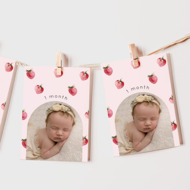 Erdbeere Foto Meilenstein-Banner zum ersten Geburt Einladung (Von Creator hochgeladen)