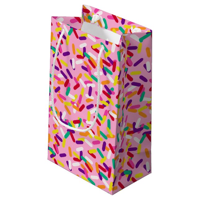 Erdbeere Sprinkles Kleine Geschenktüte (Rückseite Schrägansicht)