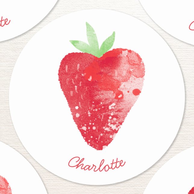 Erdbeere Wasserfarbe Personalisiert Runder Aufkleber (Sweet watercolor strawberry fruit painting with modern script personalized name on a round sticker)