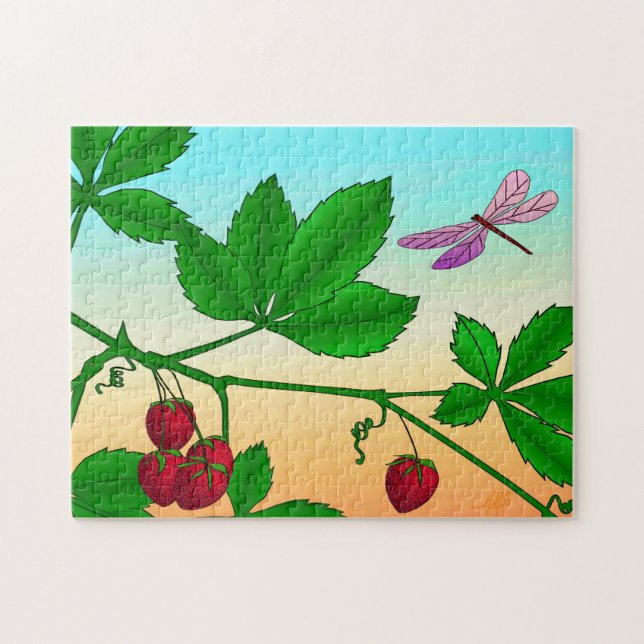 Erdbeeren an einer Branche und Libelle (Horizontal)