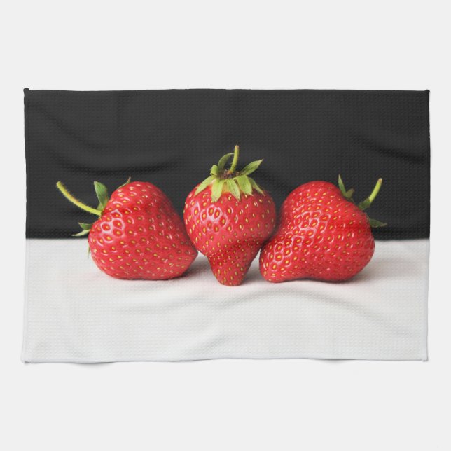 Erdbeeren auf schwarz über weiß ktcnm geschirrtuch (Horizontal)