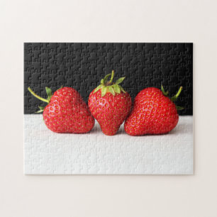 Erdbeeren auf schwarz-weiß 11x14 252pc jpa