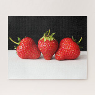 Erdbeeren auf schwarz-weiß 16x20 520pc jpcna