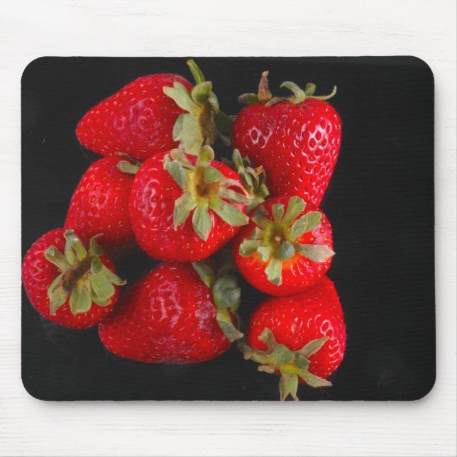Erdbeeren auf schwarzem Mousepad (Vorne)