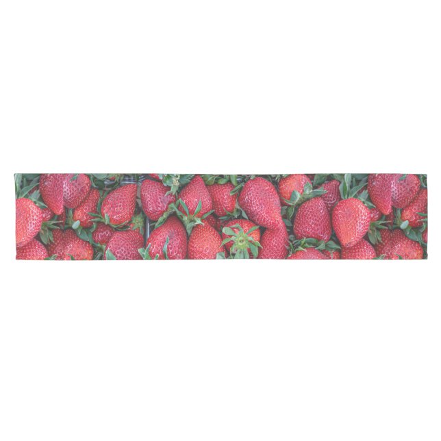 Erdbeeren mit grünen Blätter Kurzer Tischläufer (Horizontal)