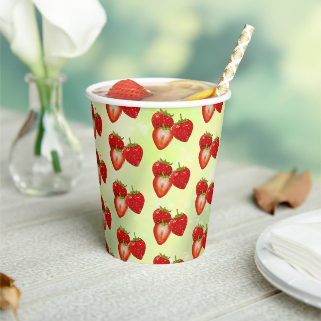 Erdbeeren Pappbecher (In Situ)