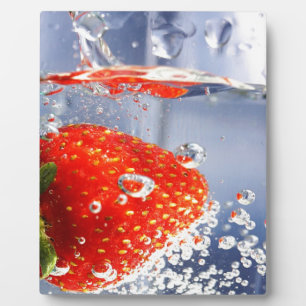 Erdbeerfrüchte in Wasserfotografie schön Fotoplatte