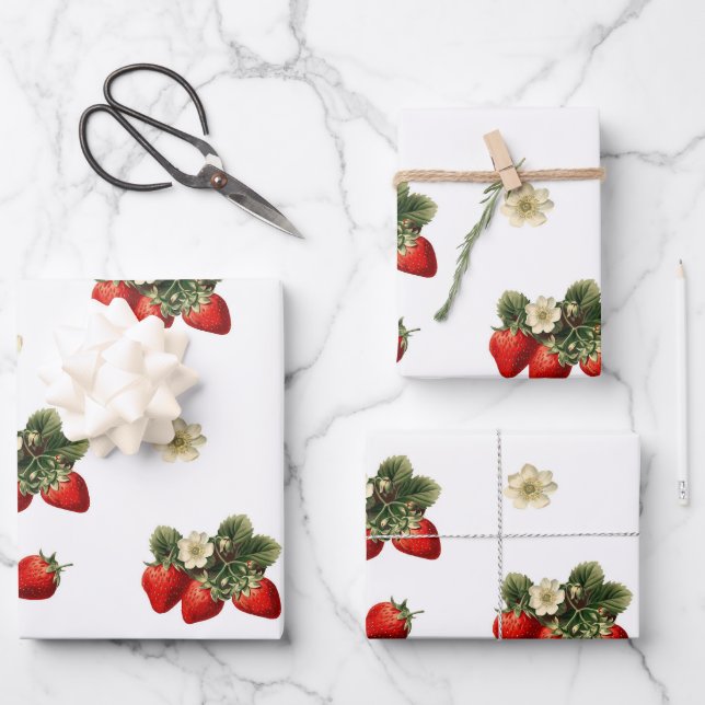 Erdbeerpapier mit Blüten auf weiß Geschenkpapier Set (Vorderseite)