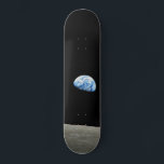 Erde aus dem Universum des Mond Skateboard<br><div class="desc">Erde aus dem Universum des Mond</div>
