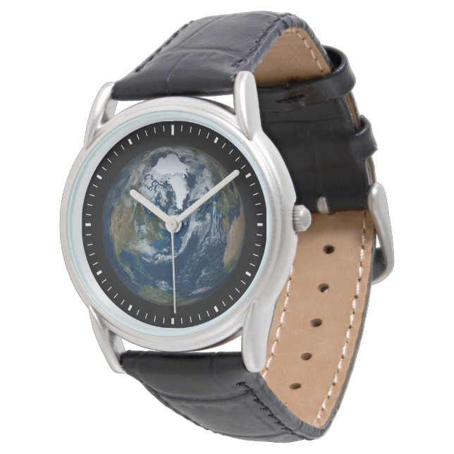 Erde mit Wolken und Meereis 2 Armbanduhr (Schrägansicht)