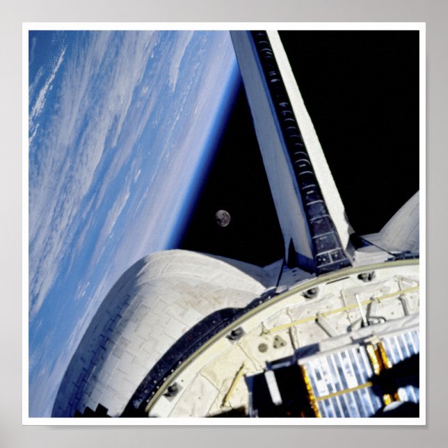 Erde und Mond aus dem Weltraum Shuttle Discovery Poster (Vorne)
