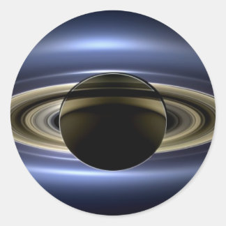 Erde und Saturn Runder Aufkleber