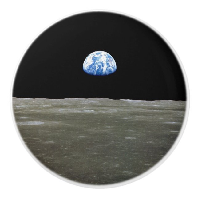 Erde vom Mond im Schwarzen Raum: Erde Keramikknauf (Vorderseite)