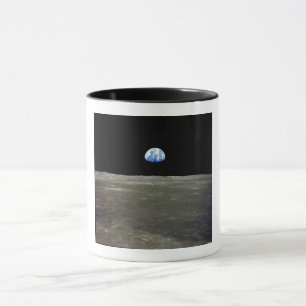 Erde vom Mond im schwarzen Weltraum: Earthrise Tasse