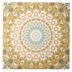 Erdige Bernstein- und Moos-Mandala-Design Fliese