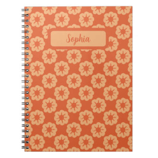 Erdiges orange handgezeichnetes Blumenmuster Notizblock