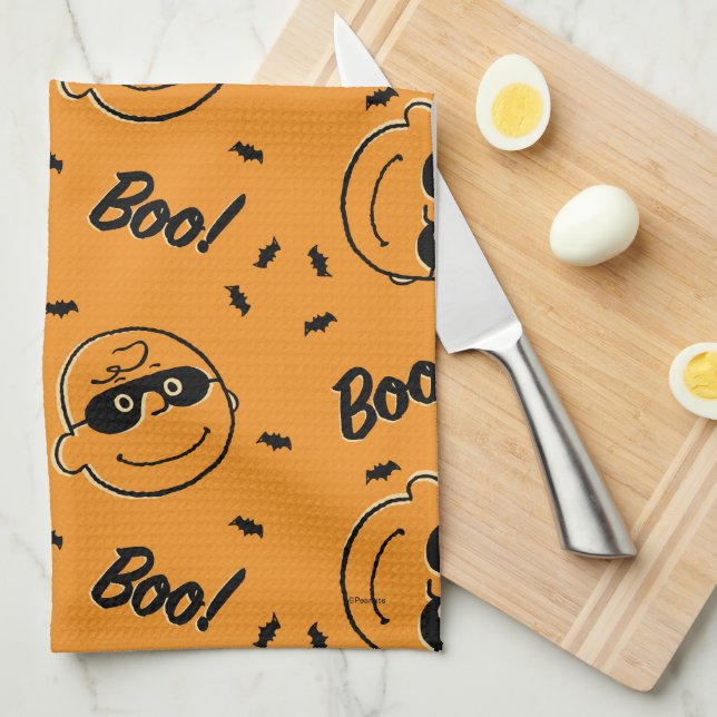 Erdnüsse | Charlie Brown Boo! Muster Geschirrtuch (Viertel Falte)