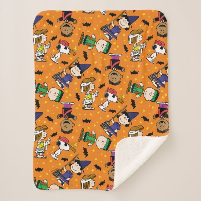 Erdnüsse | Fröhliches Halloween-Muster Sherpadecke (Vorderseite)