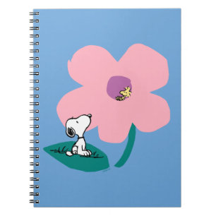Erdnüsse   Illustrierung der Naturrosa Blume Notizblock