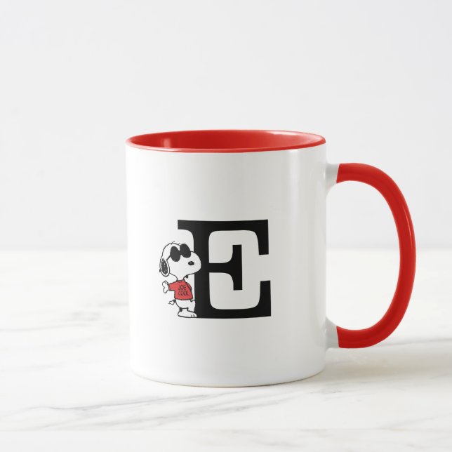 Erdnüsse | "Joe Cool" Stehend | Monogramm E Tasse (Rechts)