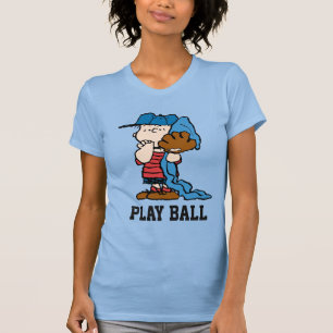 Erdnüsse   Linus in seinem Baseballgestänge T-Shirt