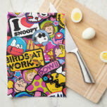 Erdnüsse | Mixtape Patch Pattern Geschirrtuch<br><div class="desc">Karo dieses lustige Design mit The Peanuts Gang in niedlichen Patches heraus.</div>