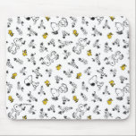 Erdnüsse | Muster für Snoopy & Woodstock B&W-Blume Mousepad<br><div class="desc">Karo dieses lustige Design aus Erdnüssen mit Snoopy und Woodstock.</div>