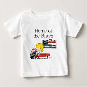 Erdnüsse Patriotic Schroeder & Sein Piano Baby T-shirt