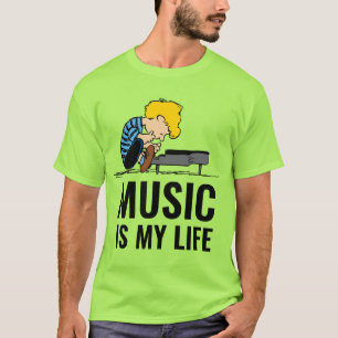 Erdnüsse   Schroeder T-Shirt