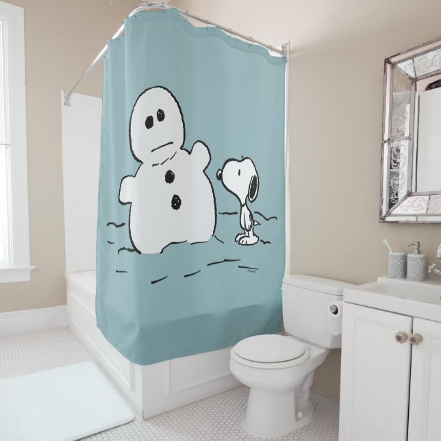 Erdnüsse | Snoopy baut einen Schneemann Duschvorhang (Beispiel)