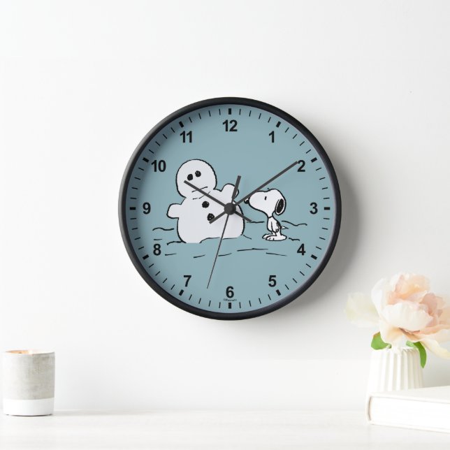 Erdnüsse | Snoopy baut einen Schneemann Uhr (Zuhause)