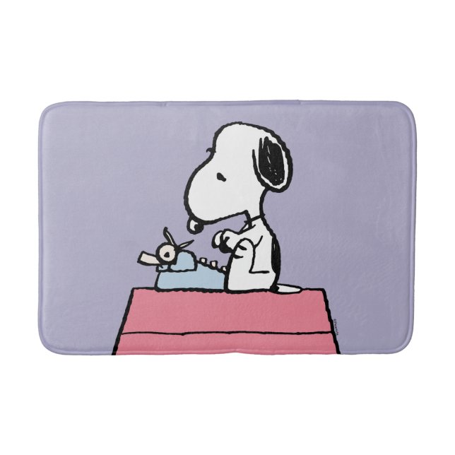Erdnüsse | Snoopy bei der Schreibmaschine Badematte (Vorderseite)