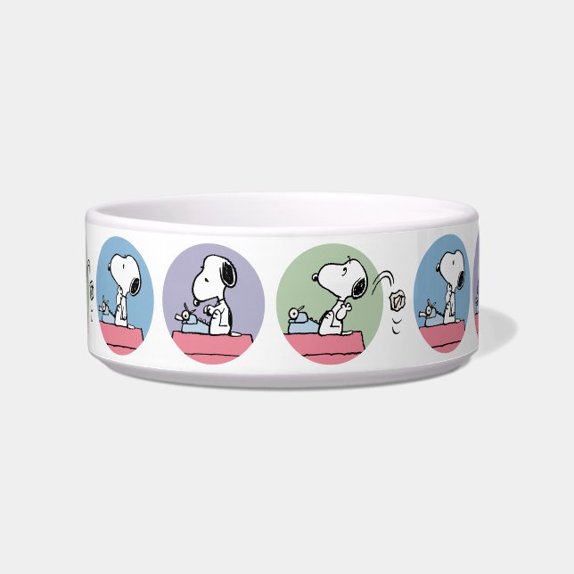 Erdnüsse | Snoopy bei der Schreibmaschine Napf (Vorderseite)