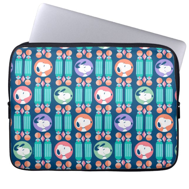 Erdnüsse | Snoopy Dark Blue Deko Dreams Pattern Laptopschutzhülle (Vorderseite)