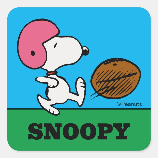 Erdnüsse | Snoopy Football Kicker Quadratischer Aufkleber (Vorderseite)