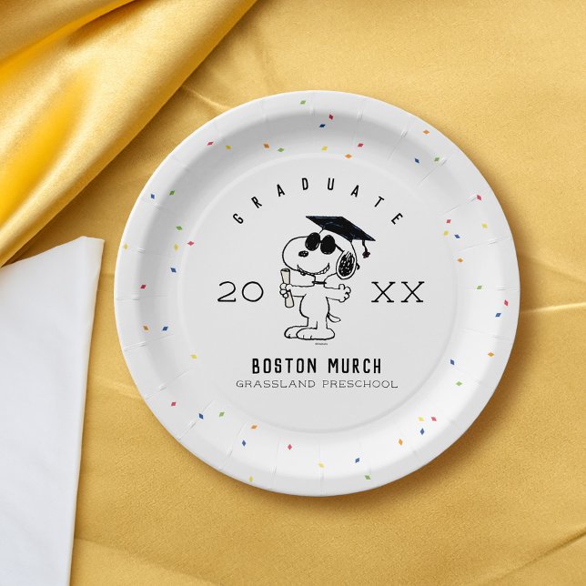 Erdnüsse | Snoopy Graduate Pappteller (Plate on table)