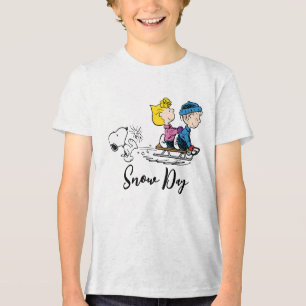 Erdnüsse   Snoopy, Sally & Linus Sled Riding Tri-Blend Shirt