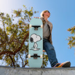 Erdnüsse | Snoopy Skateboard<br><div class="desc">Snoopy ist der liebliche Beagle von Charlie Brown im Comic-Streifen Peanuts von Charles M. Schulz. Karo aus diesem niedlichen Peanuts Design mit diesem lieblichen Hund.</div>