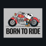 Erdnüsse | Snoopy und sein Motorrad Postkarte<br><div class="desc">Karo dieses lustige Design von Peanuts mit Snoopy.</div>