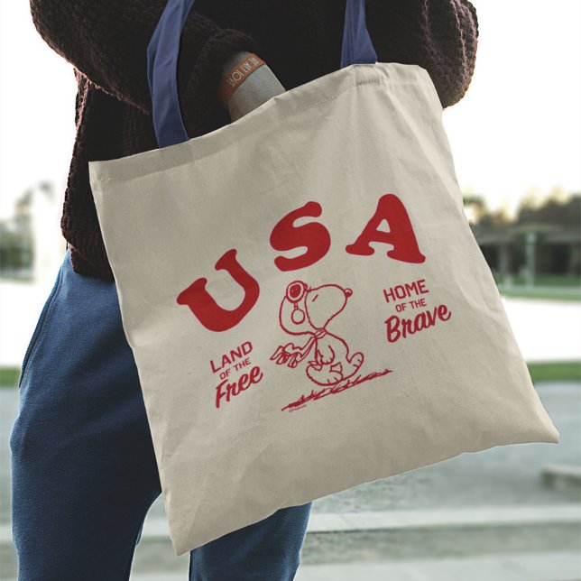 Erdnüsse | Snoopy USA Land of the Free Tragetasche (Person carrying tote bag)