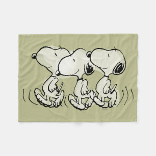 Erdnüsse   Snoopy Walking Tall Fleecedecke