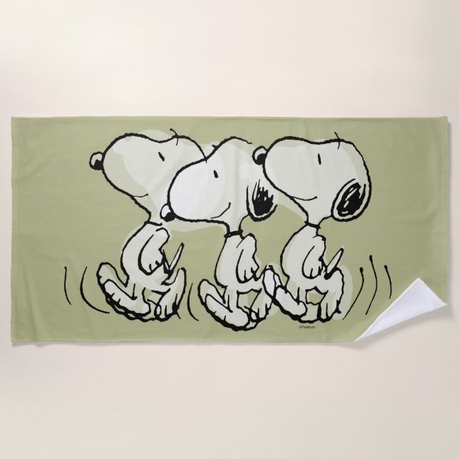 Erdnüsse | Snoopy Walking Tall Strandtuch (Vorderseite)