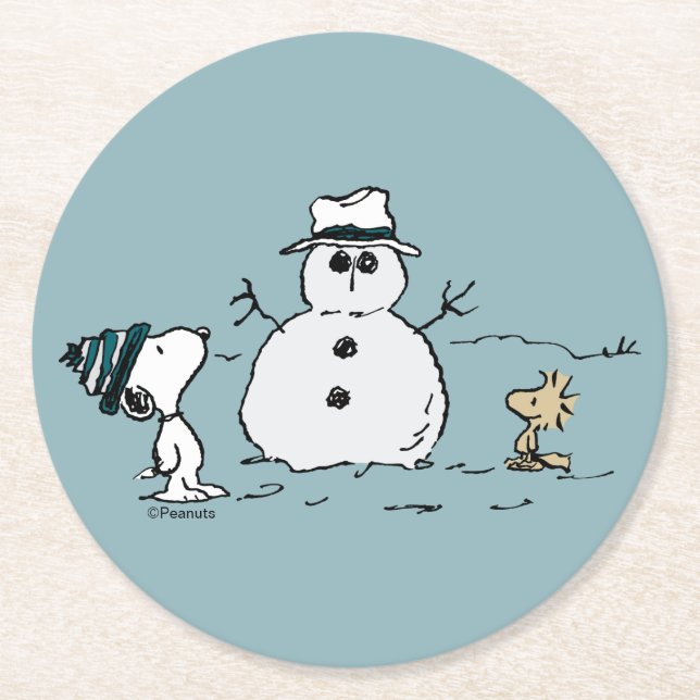 Erdnüsse | Snoopy & Woodstock Bau a Snowman Runder Pappuntersetzer (Vorderseite)